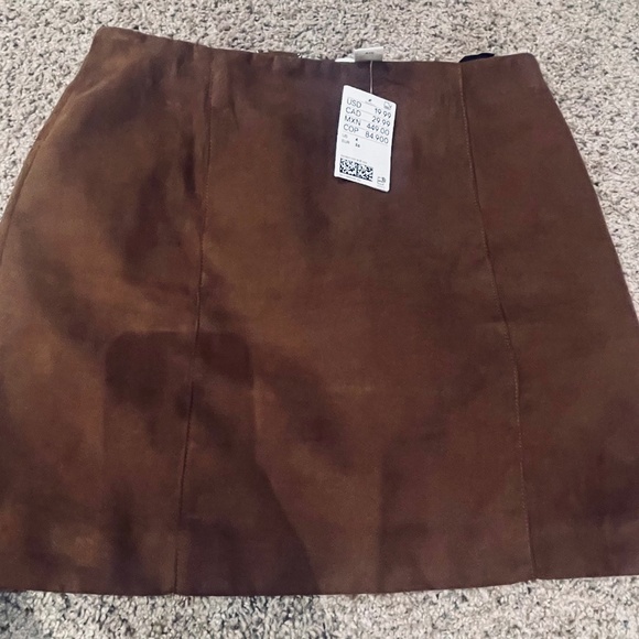Ladies brown suede skirt - Picture 1 of 3